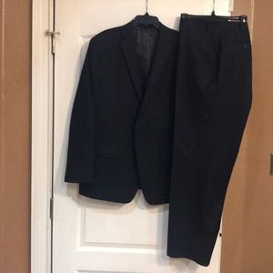 Men’s Van Heusen Suit